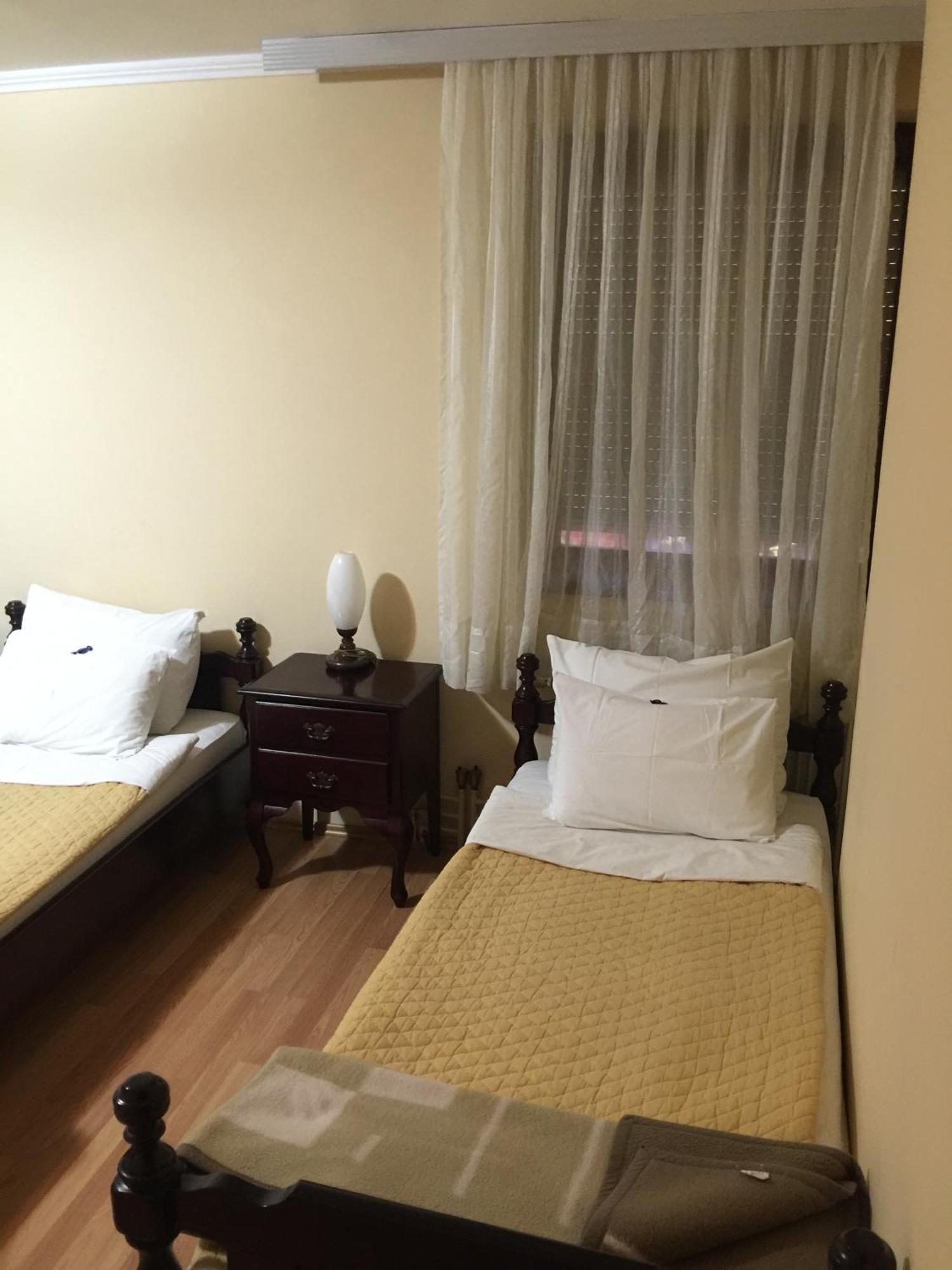 Bed & Breakfast Karavan Raška Стая снимка