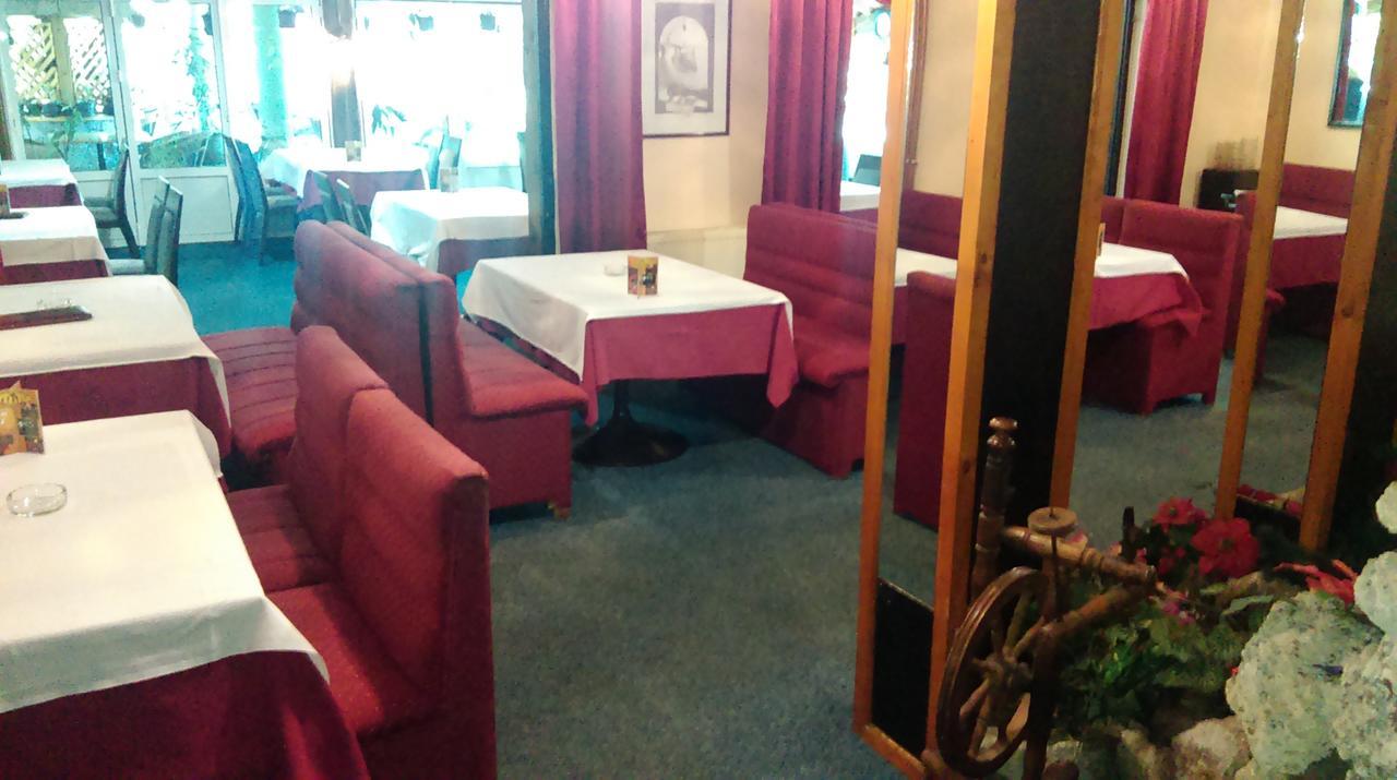 Bed & Breakfast Karavan Raška Екстериор снимка