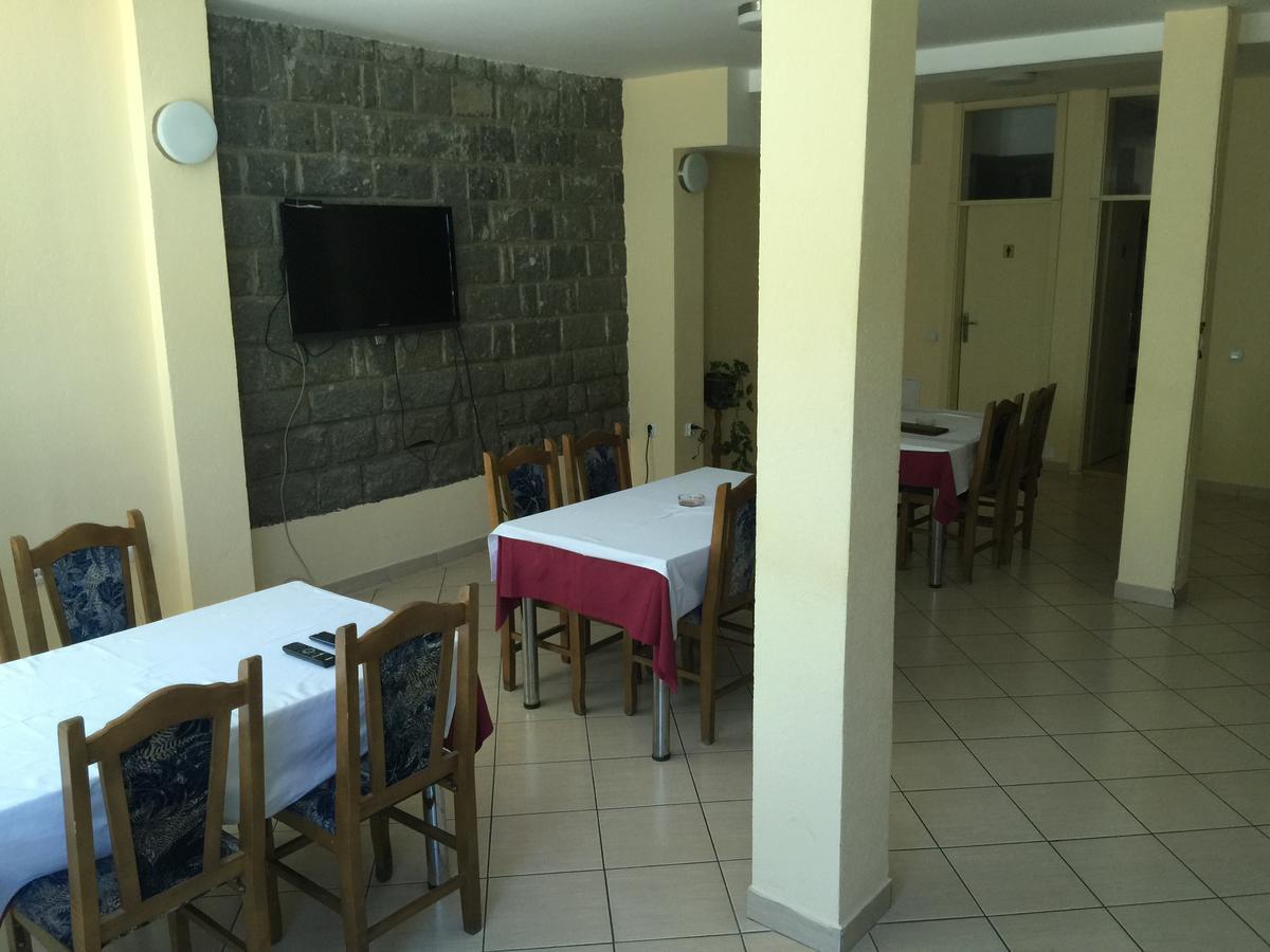 Bed & Breakfast Karavan Raška Екстериор снимка