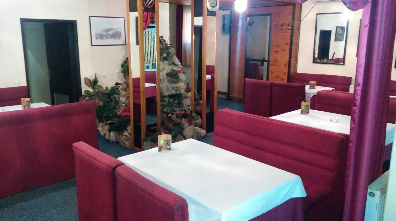Bed & Breakfast Karavan Raška Екстериор снимка
