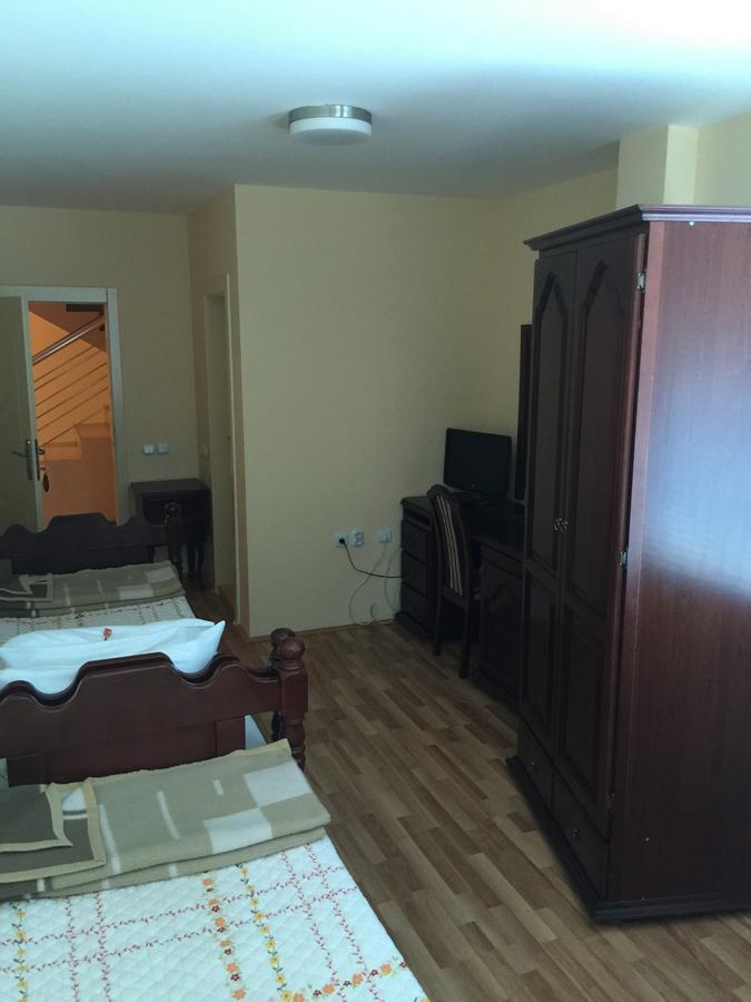 Bed & Breakfast Karavan Raška Екстериор снимка