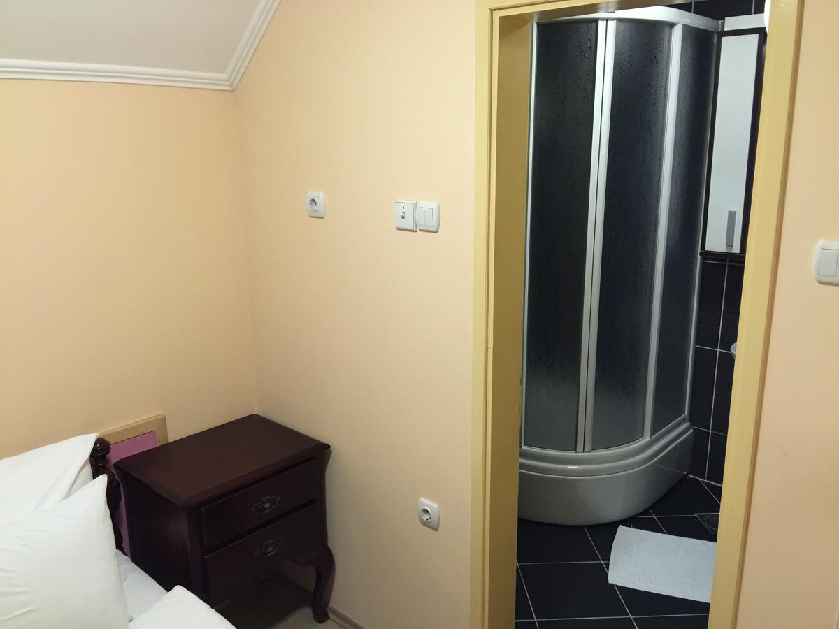 Bed & Breakfast Karavan Raška Екстериор снимка